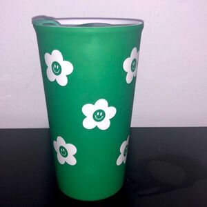 3/$15 Ceramic green and white flower smiley face coffee tea drink tumbler